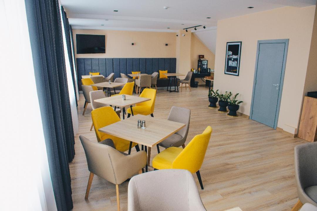 Adeo Hotel Sport & Spa Ruse Bagian luar foto