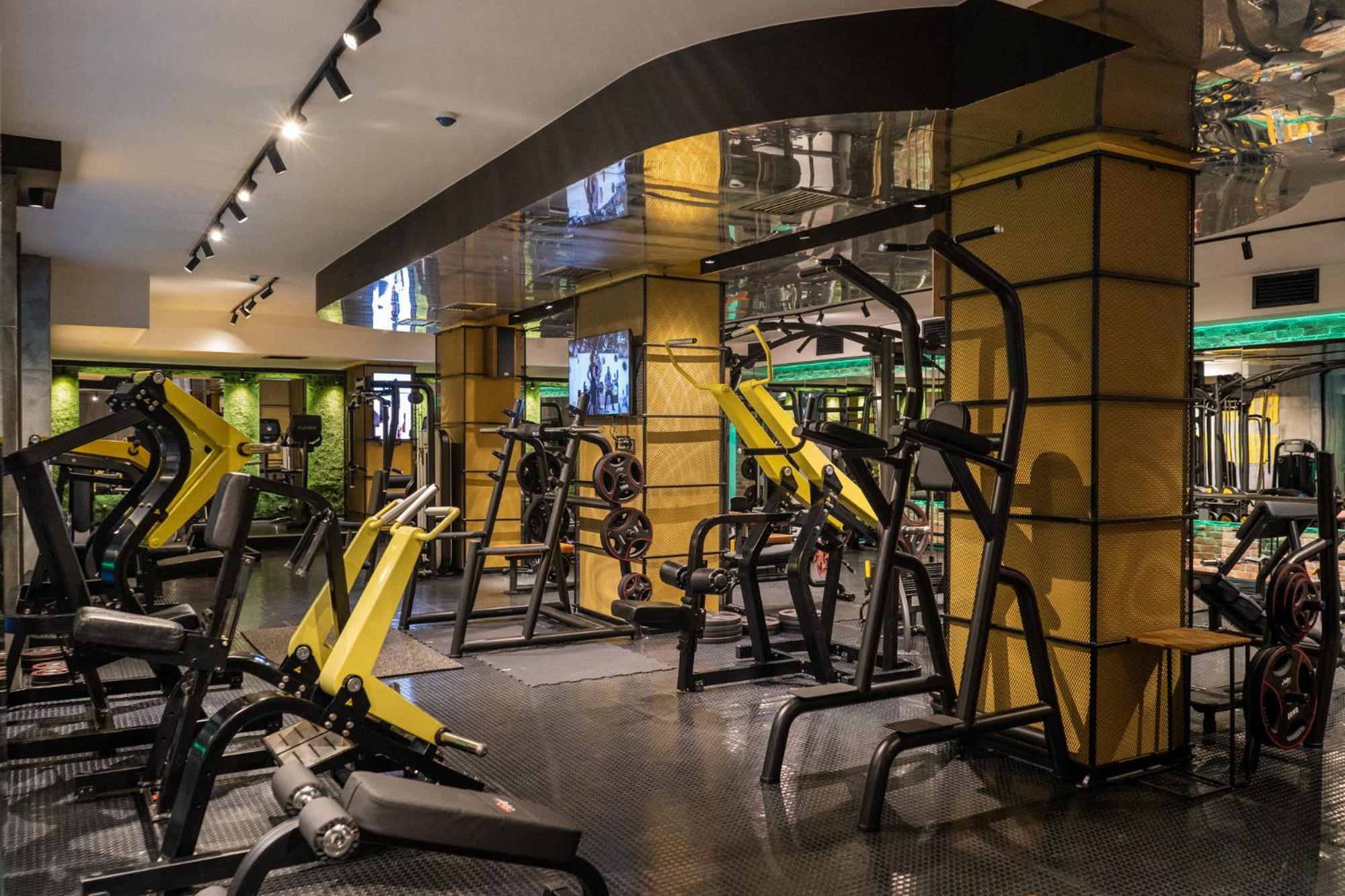 Adeo Hotel Sport & Spa Ruse Bagian luar foto