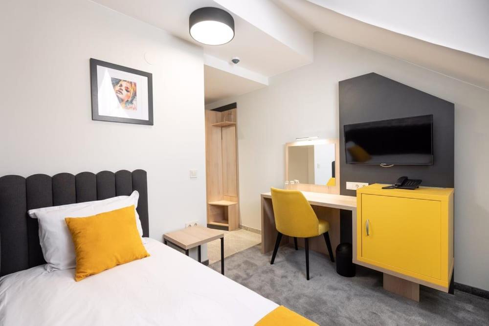 Adeo Hotel Sport & Spa Ruse Bagian luar foto